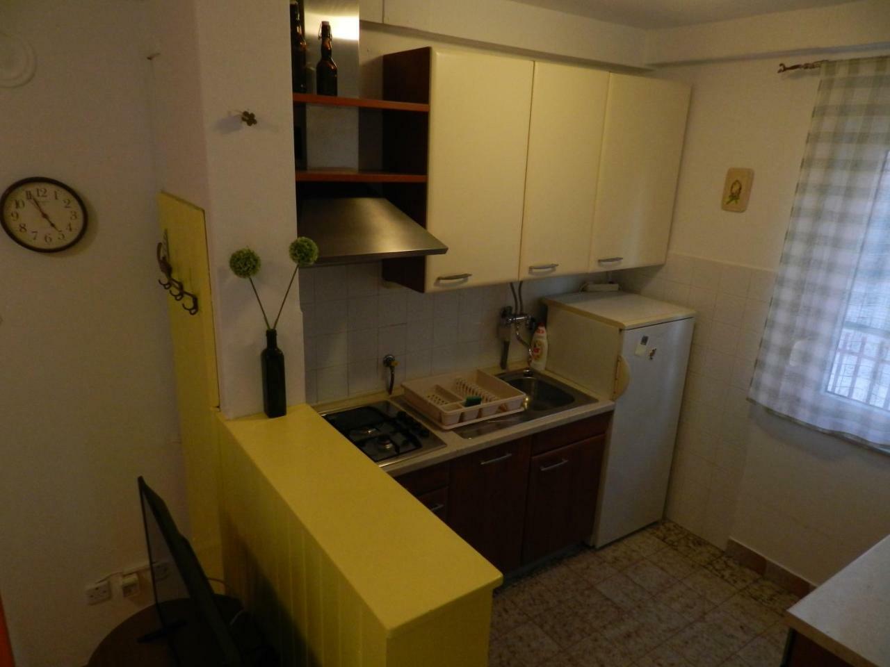 Levak Apartments - Apt. 2 Pjescana Uvala Eksteriør billede